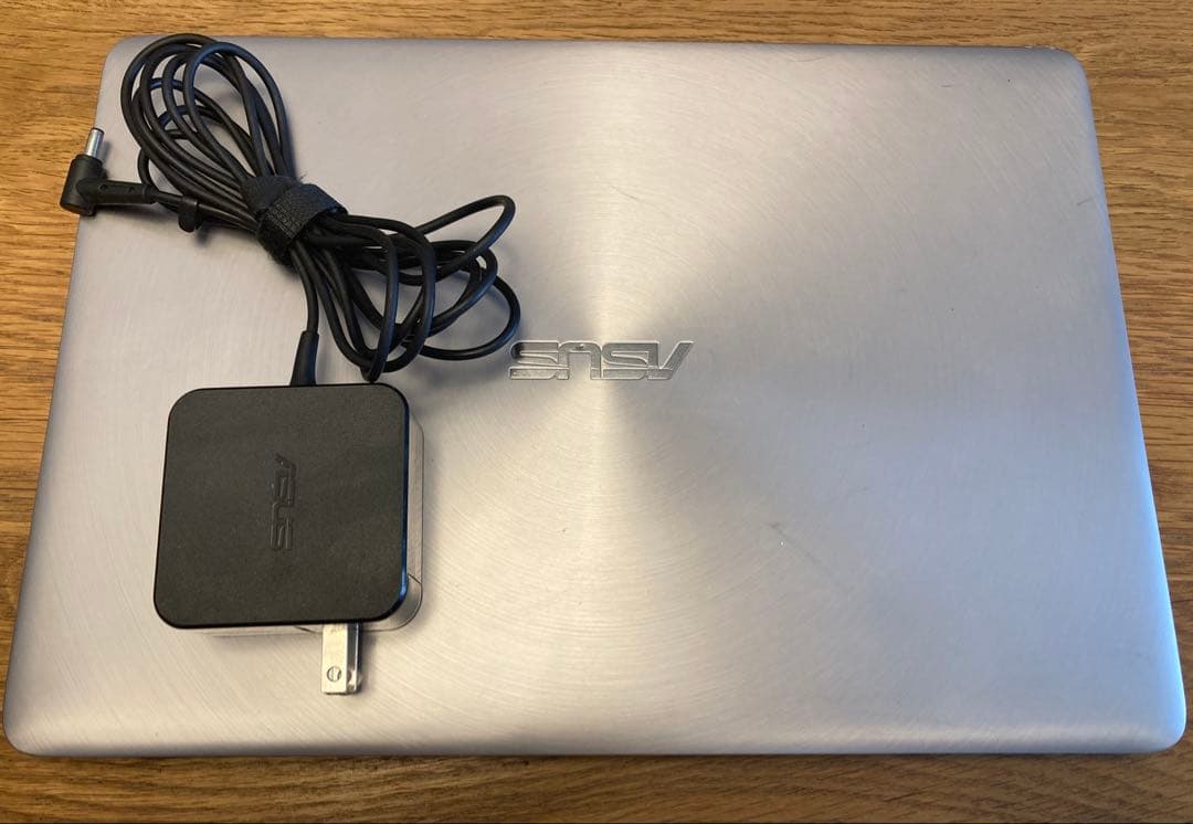 ASUS ZenBook UX310UAK／Office2016