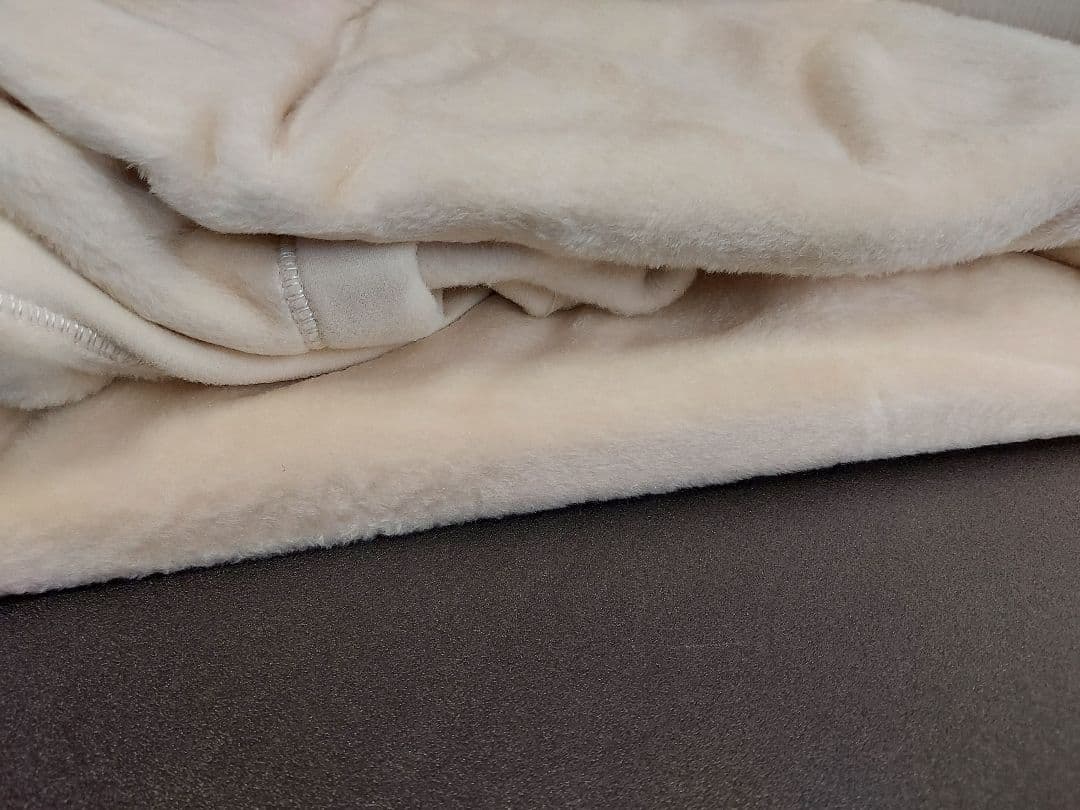 シルクコットンリバーシブル毛布 絹 アイボリー 新品未使用 箱なし 西川