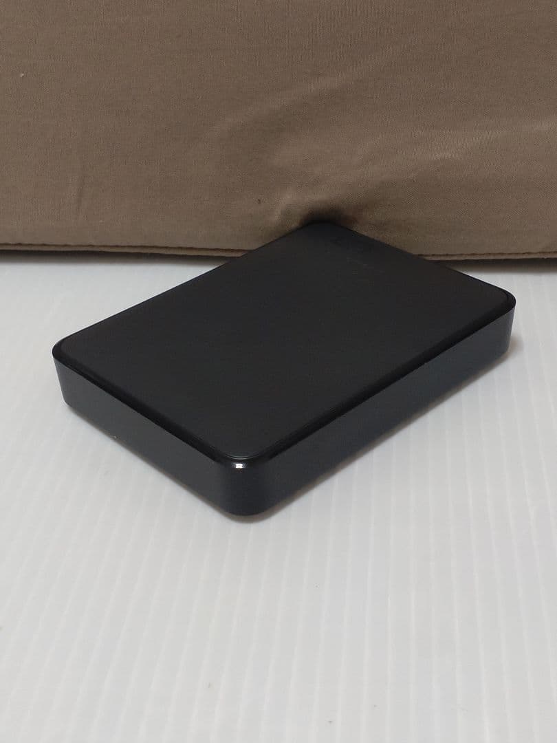 WD ポータブルHDD 4TB　WDBU6Y0040BBK 動作確認済み