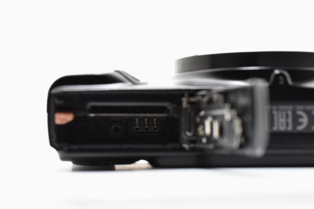 《 美品 》 キヤノン　Canon PowerShot SX710HS ブラック