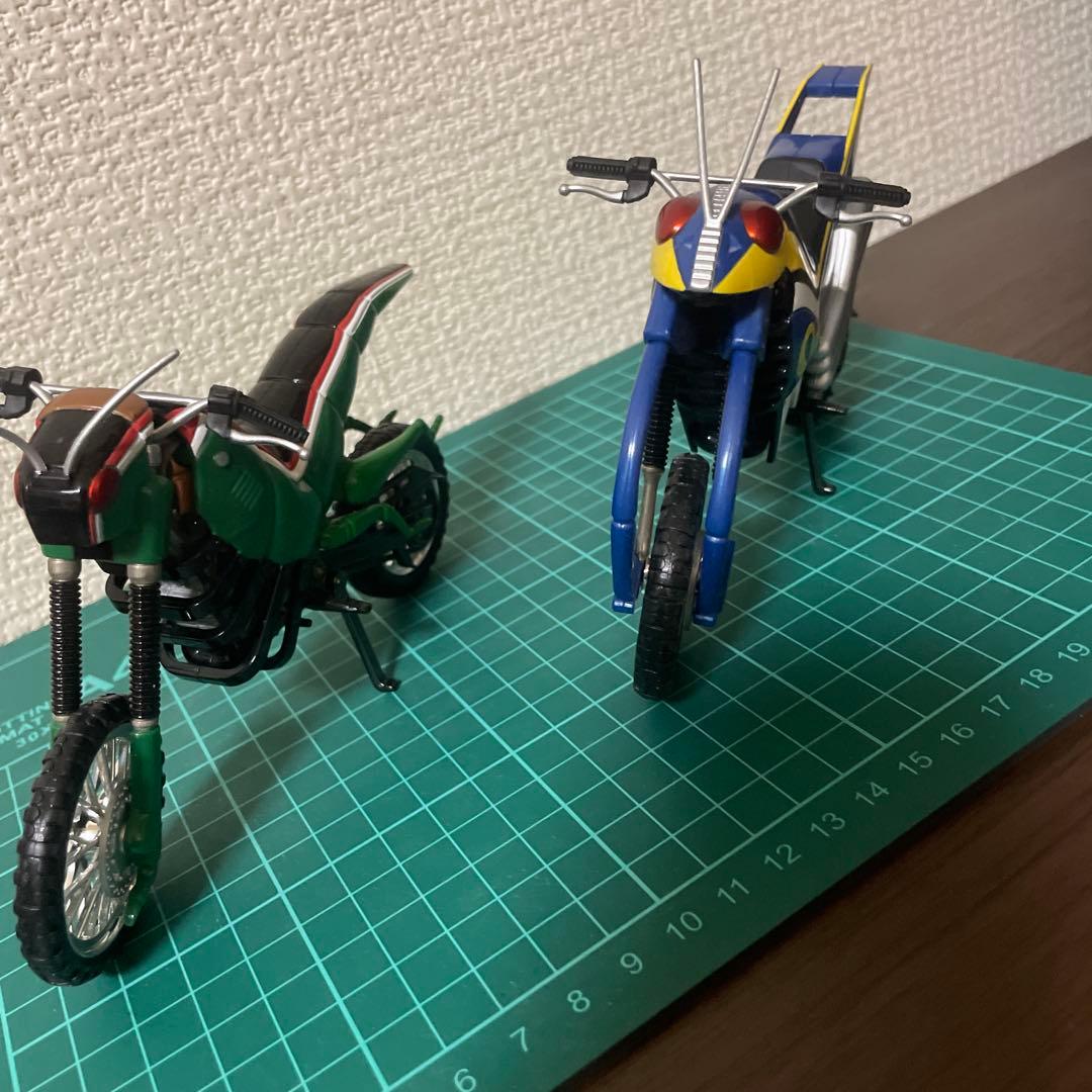【早い者勝ち】魂ウェブSHFiguartsバトルホッパー&アクロバッター