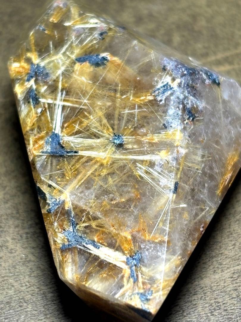 金運最強　太陽放射タイチンルチル フリーカット原石（新品・未使用）