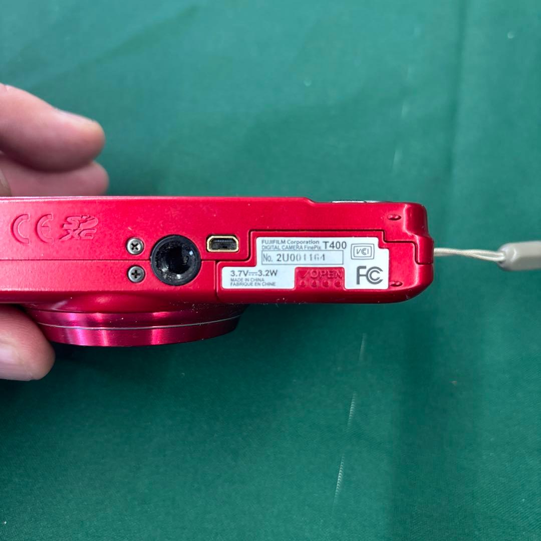Fujifilm T400 赤 16メガピクセル コンパクトデジタルカメラ