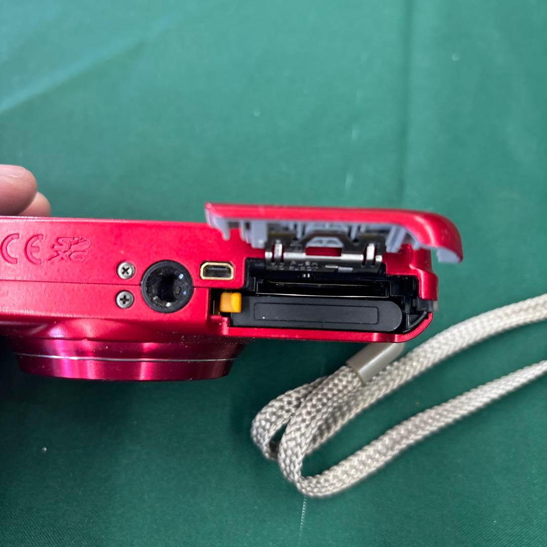 Fujifilm T400 赤 16メガピクセル コンパクトデジタルカメラ