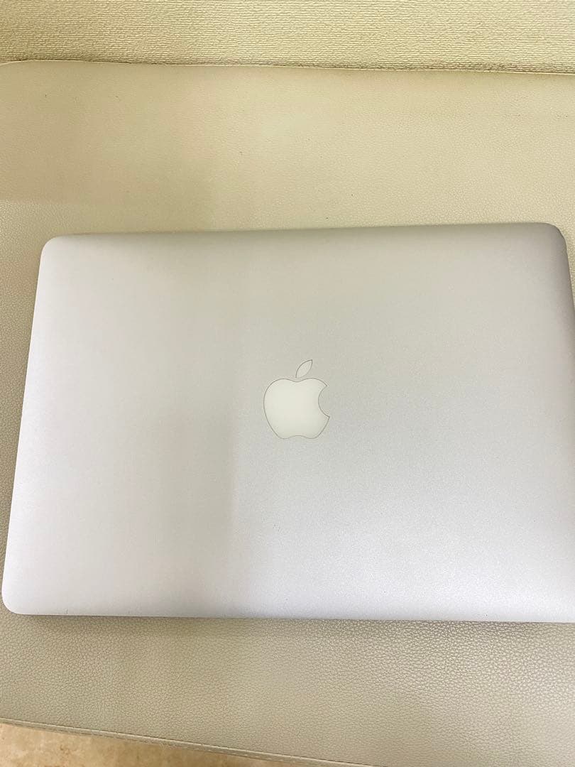 MacBook Air 2015 13インチ i5 8GB SSD128GB