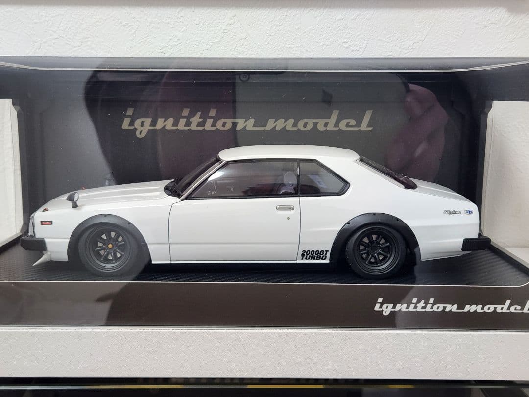 【1/18イグニッションモデル】SKYLINE2000GTターボ(c211)