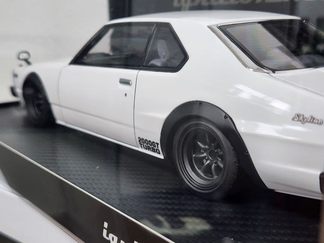 【1/18イグニッションモデル】SKYLINE2000GTターボ(c211)