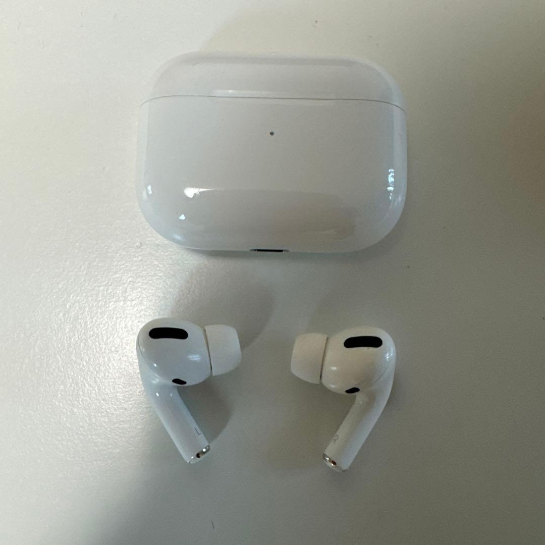 Apple AirPodsPro 第一世代　中古