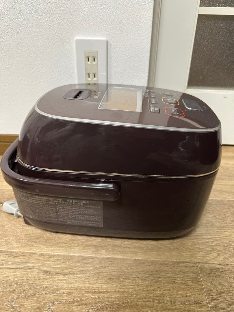 ZOJIRUSHI 5.5合圧力 IH式　NW-JB10