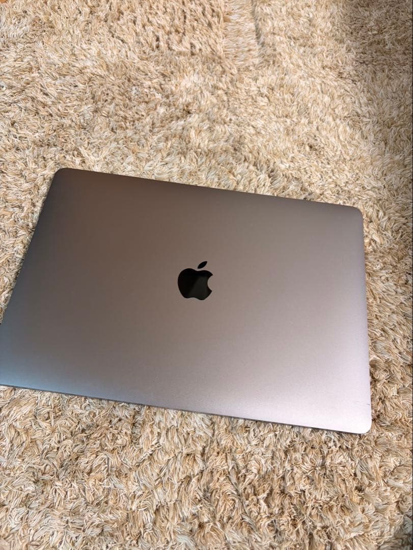 MacBook AIR スペースグレー 8gb 2020 バッテリー100%