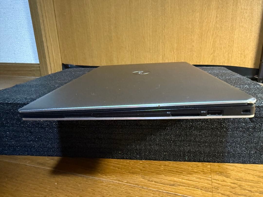 Windowsノート本体 Dell XPS 13 9350