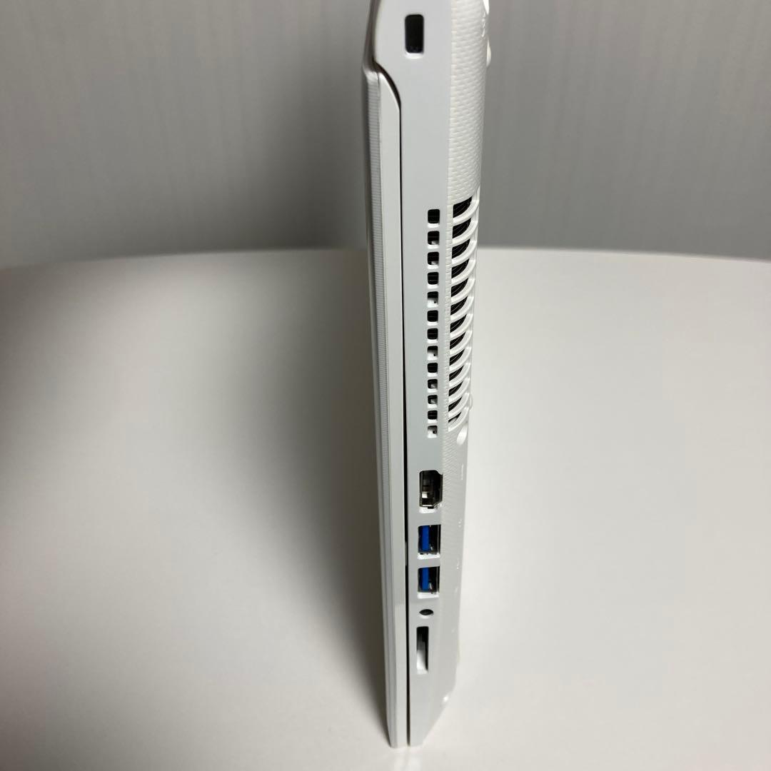 【中古品】dynabook AZ35/VW　i5-6200U 　4GB