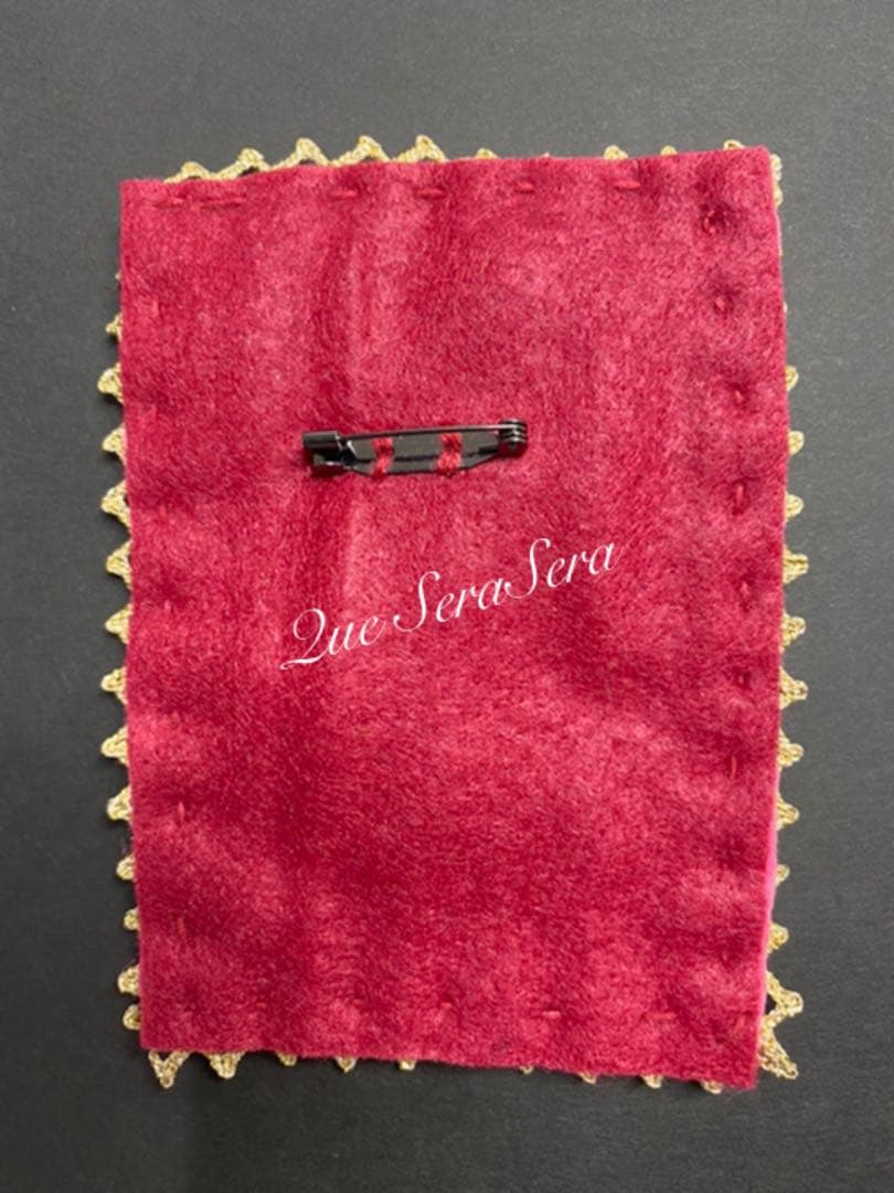 刺繍　猫　ブローチ　ハンドメイド