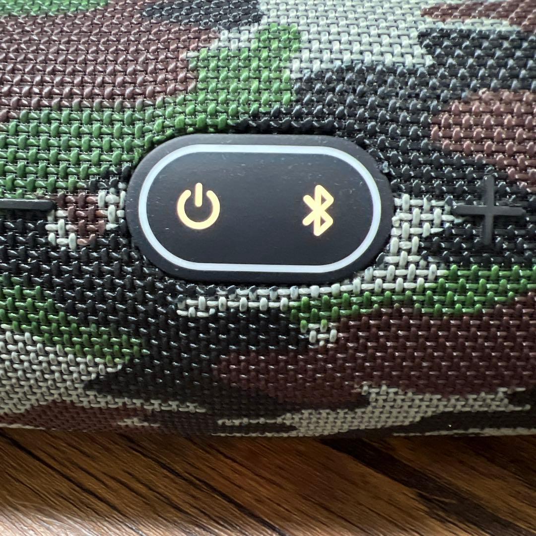 JBL Charge 4 ワイヤレススピーカー 迷彩柄