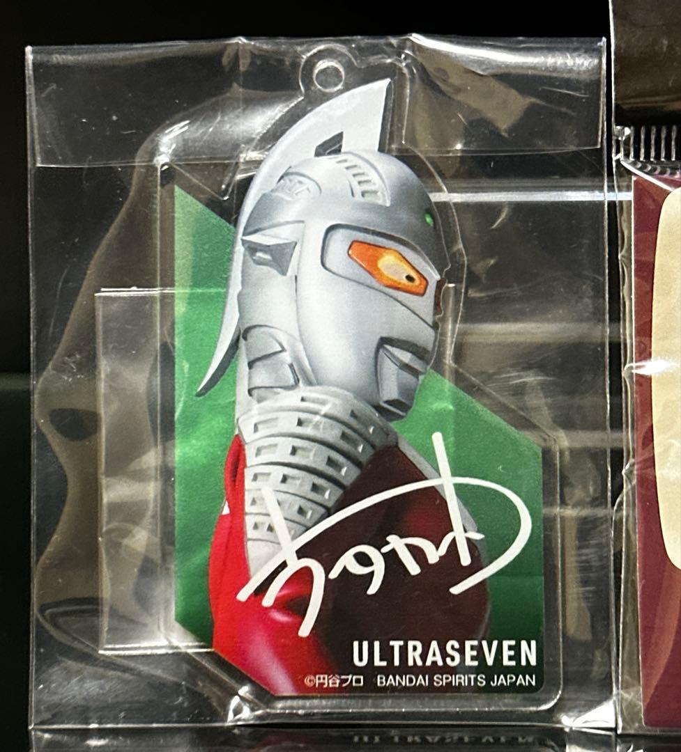 ウルトラセブン放送開始50年記念グッズ/羽田空港限定ウルトラピンズコレクション