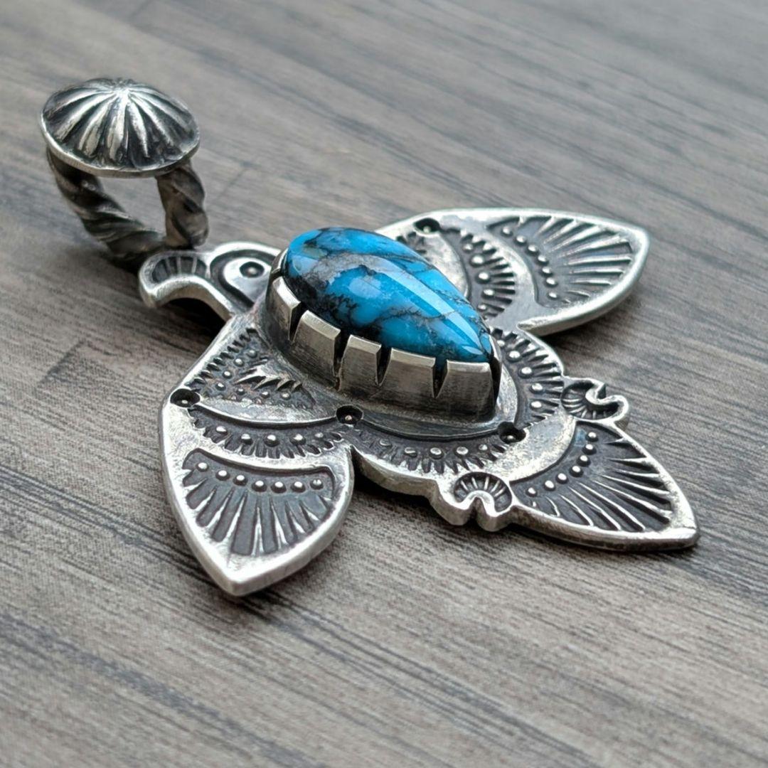 ハンドメイドのターコイズトップ　シルバートップ インディアンジュエリー風