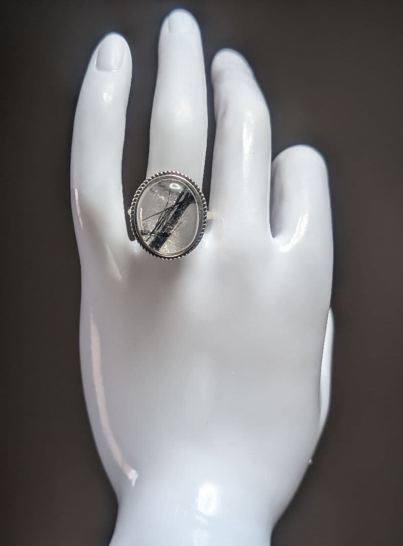 虹入り太針カッコいいブラックルチルリング1点物