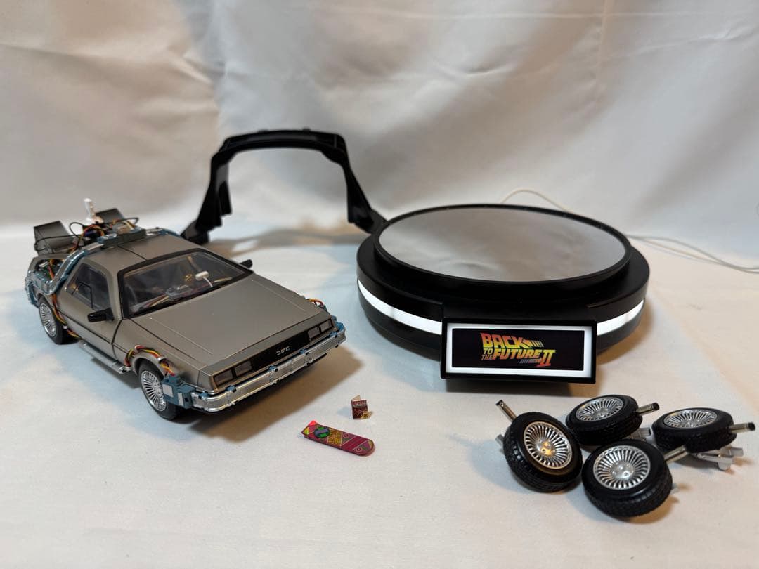 【美品】バックトゥザフューチャー デロリアン 1/20 ホバリング