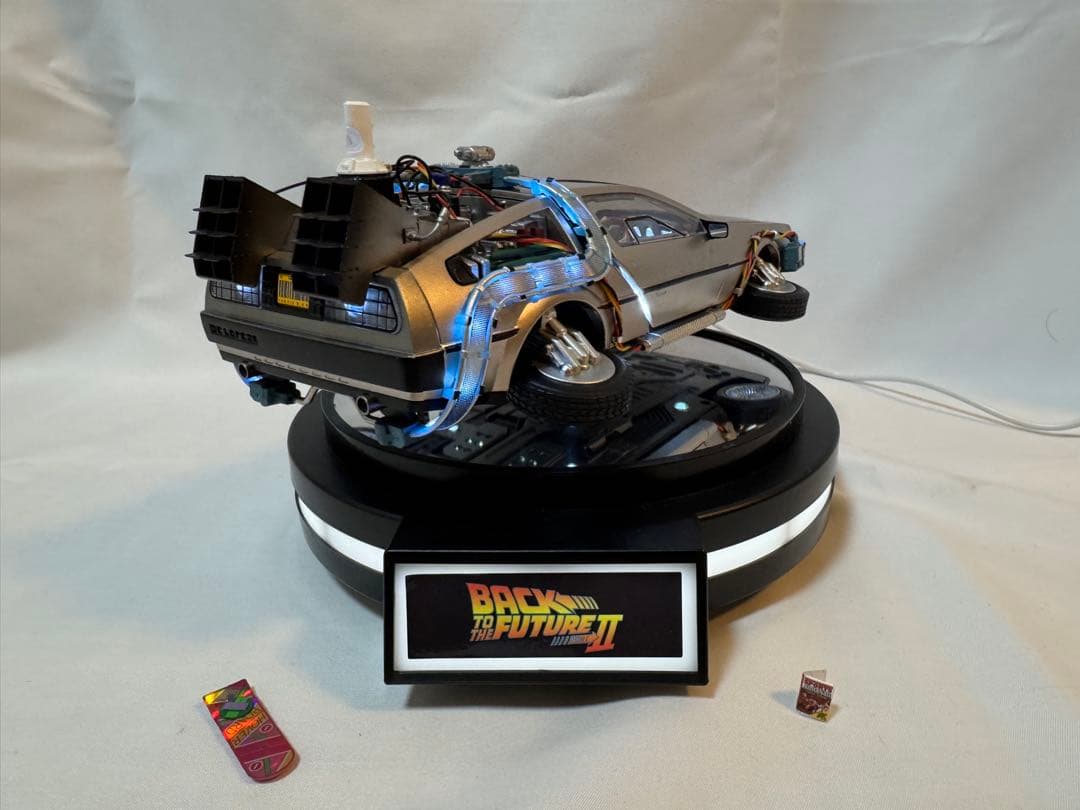 【美品】バックトゥザフューチャー デロリアン 1/20 ホバリング