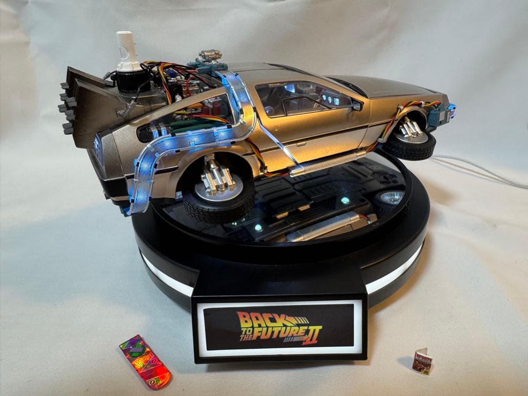 【美品】バックトゥザフューチャー デロリアン 1/20 ホバリング