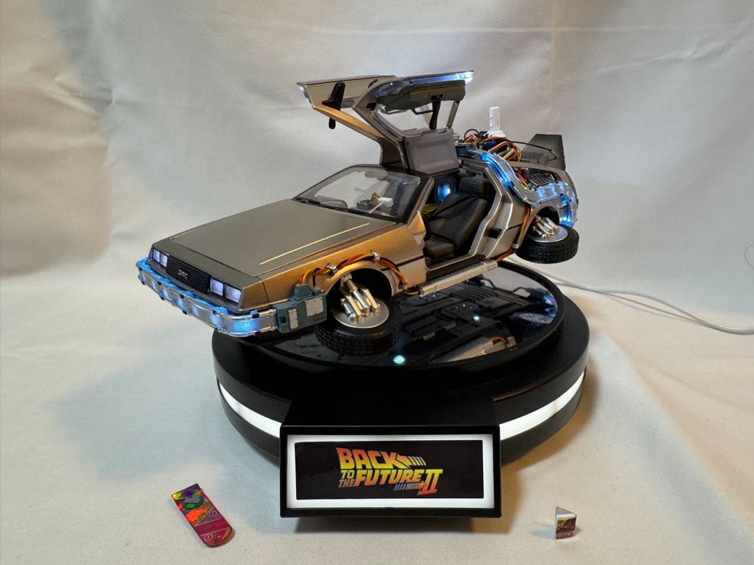 【美品】バックトゥザフューチャー デロリアン 1/20 ホバリング