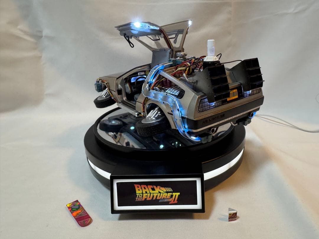 【美品】バックトゥザフューチャー デロリアン 1/20 ホバリング