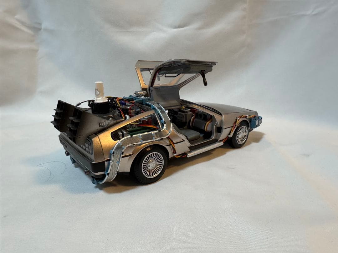 【美品】バックトゥザフューチャー デロリアン 1/20 ホバリング