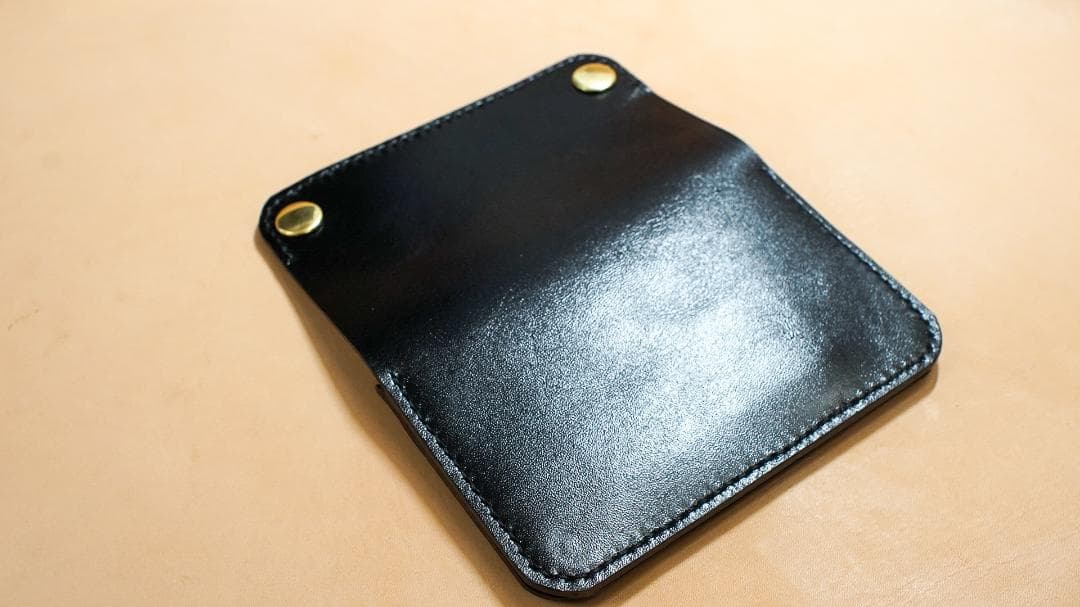 ミドルトラッカーウォレット　馬革 茶芯ブラック　真鍮 トラッカーウォレット