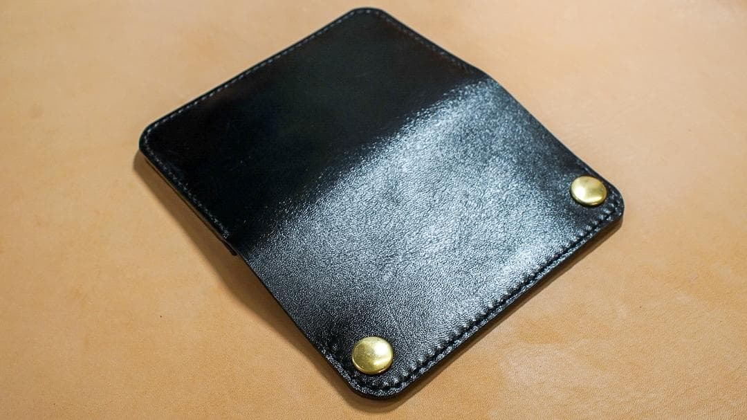 ミドルトラッカーウォレット　馬革 茶芯ブラック　真鍮 トラッカーウォレット