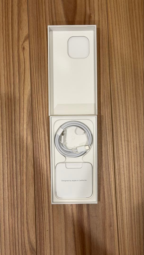 【ruu na】iPhone15 pro ブラックチタニウム 128GB