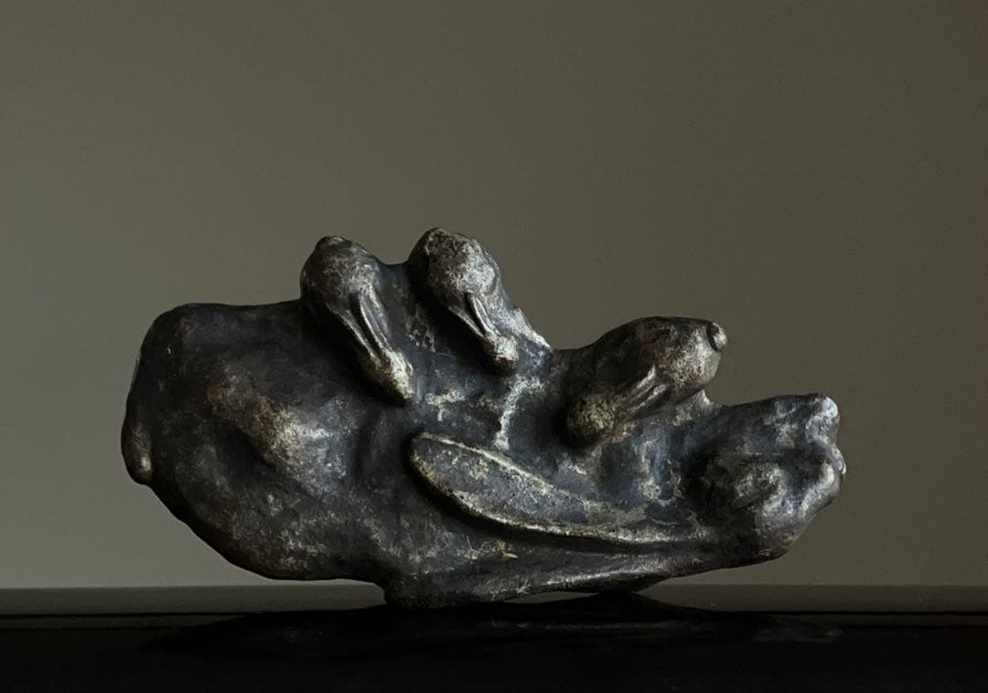 【古鉄 子宝祈願 うさぎ親子 オブジェ 約12㎝ 昭和初期頃】子孫繁栄縁起物置物