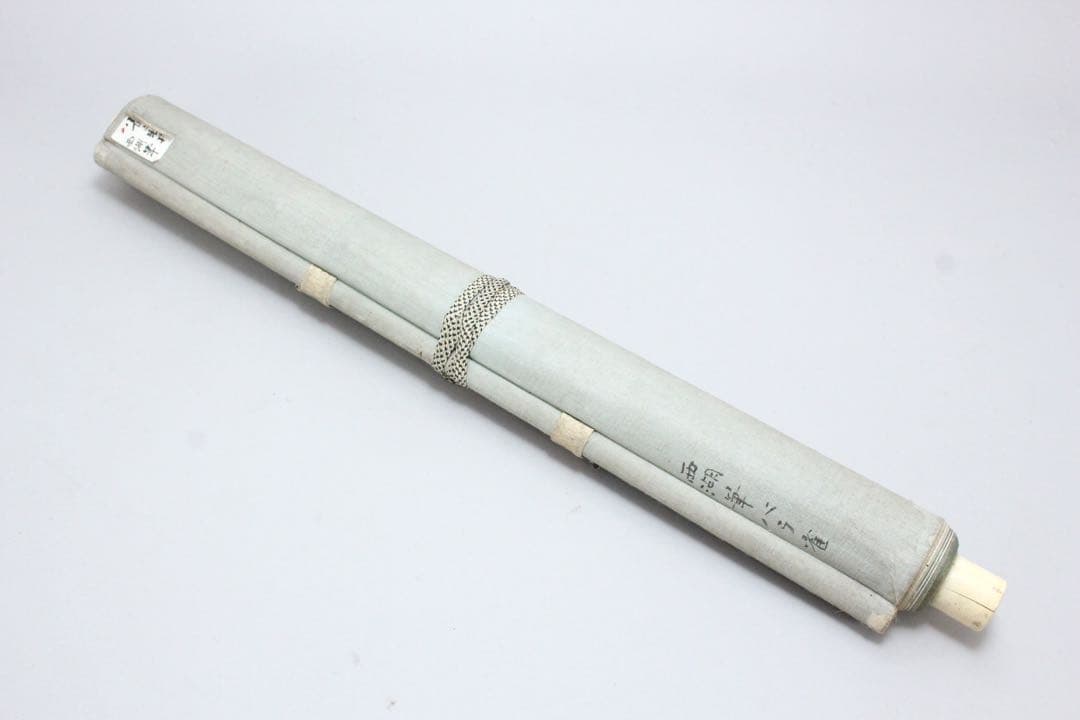 No5913 掛軸　在銘　幸野西湖　「薔薇に雀」　花鳥図　着色絹本　送料無料