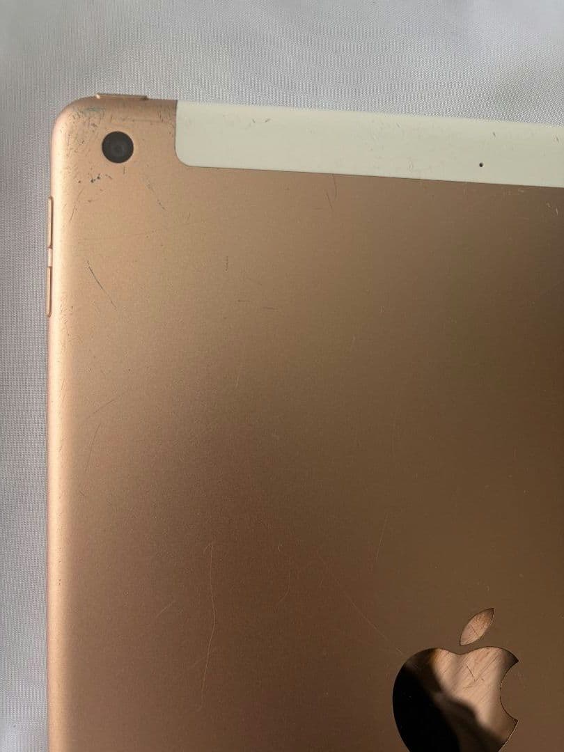iPad 第7世代 SIMフリー新品バッテリー他新品だらけ