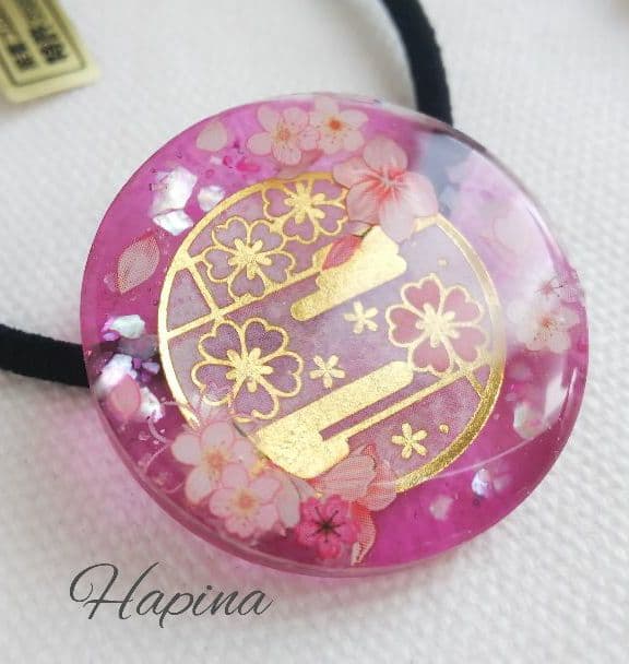 さくら舞う和柄ラウンドレジンヘアゴム