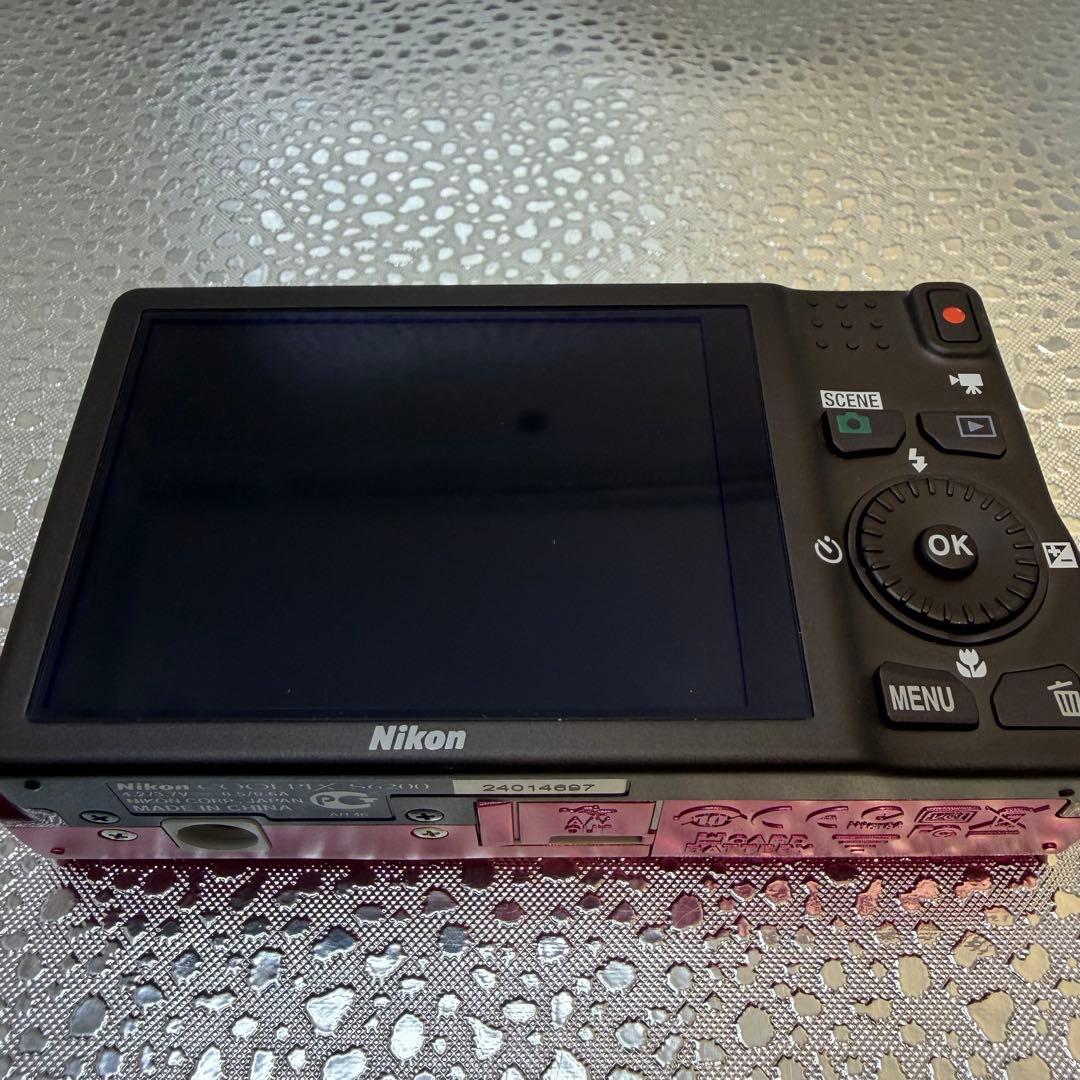 【美品】Nikon コンデジ　COOLPIX S6200　ショッキングピンク