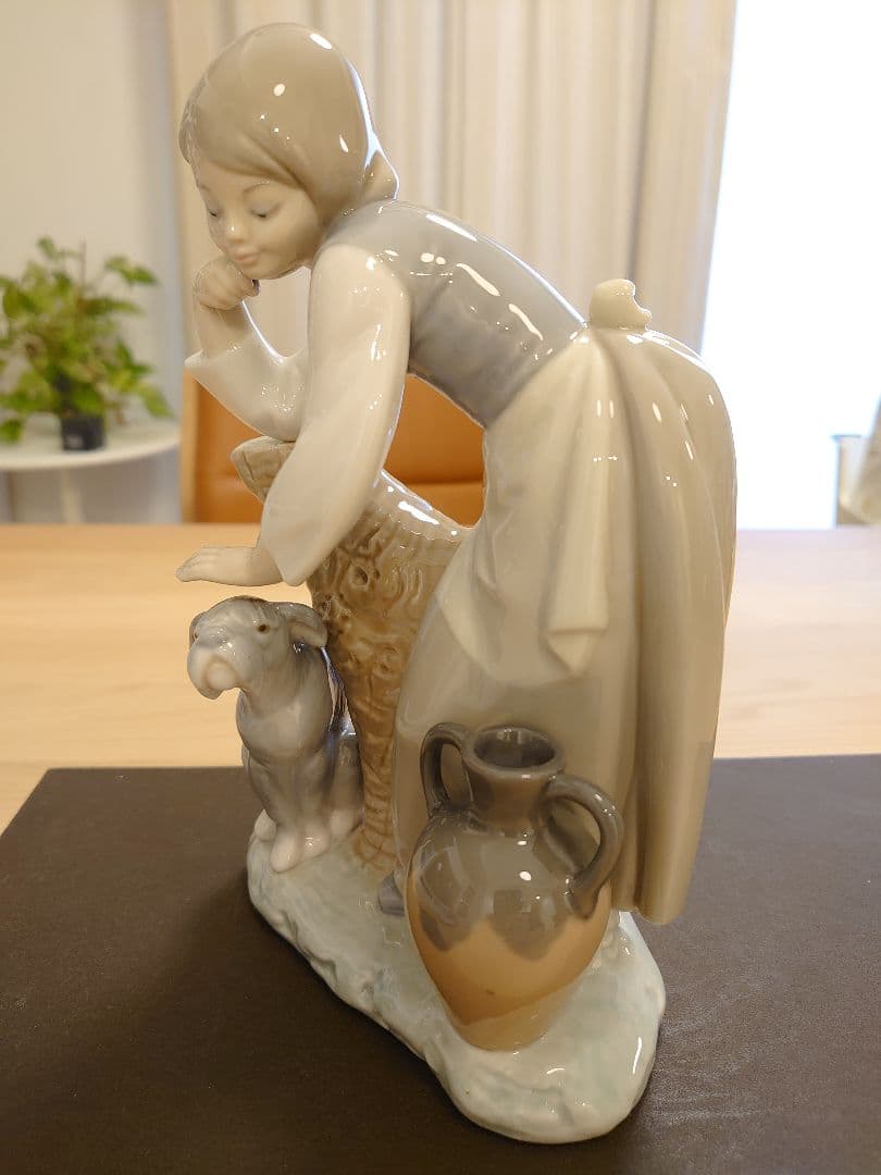 【極美品 絶版】LLADRO リヤドロ No.1246『おとなしくしてね』