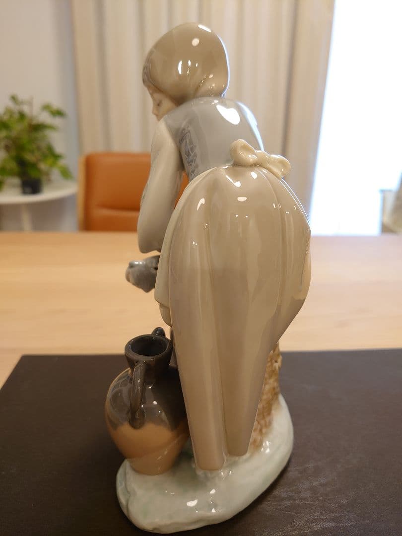 【極美品 絶版】LLADRO リヤドロ No.1246『おとなしくしてね』