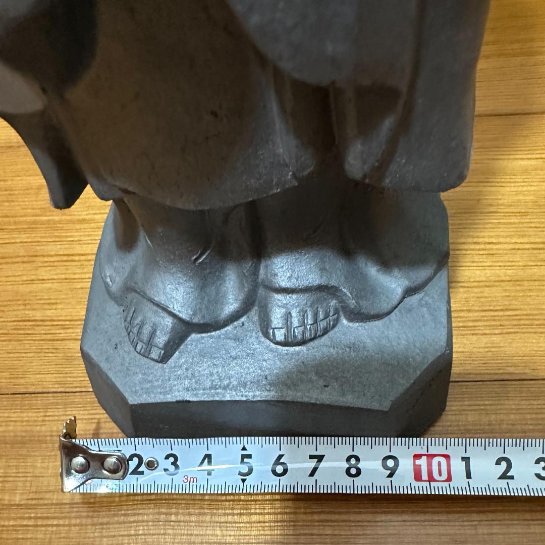観音菩薩像 石調グレー 高さ約30cm 重量2.28kg 仏像 置物 作家印あり
