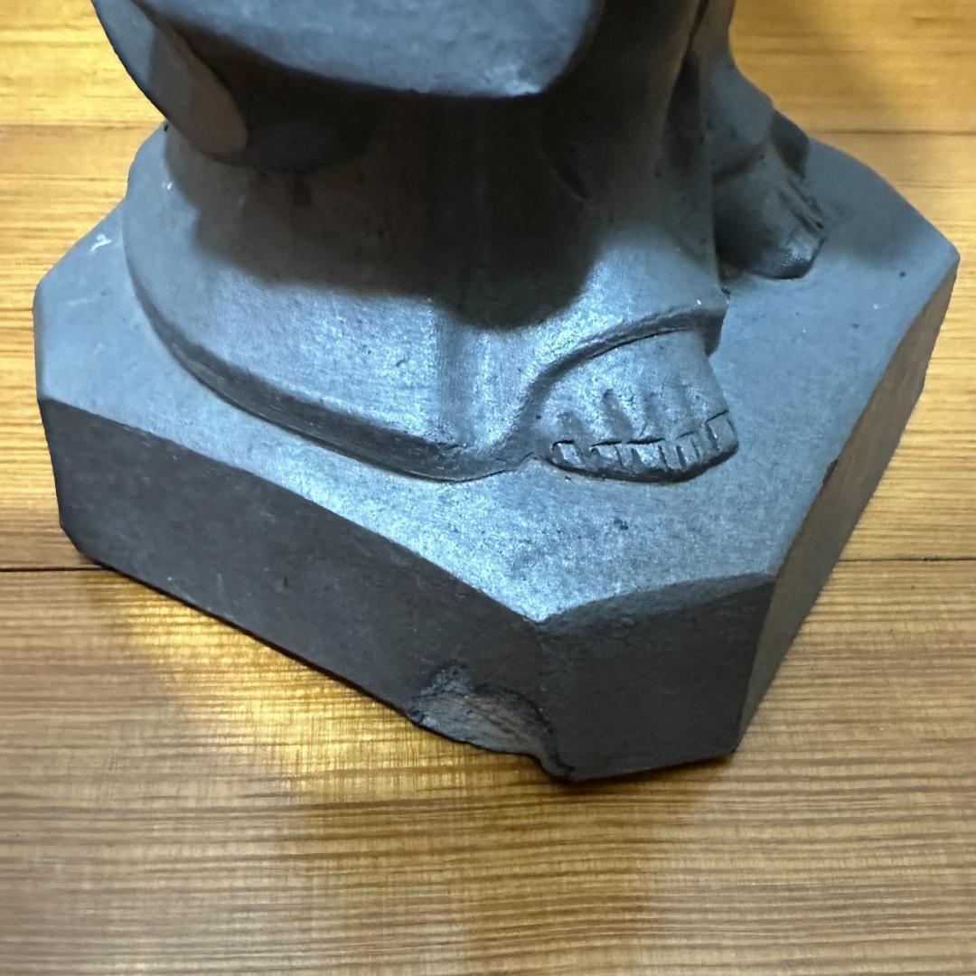 観音菩薩像 石調グレー 高さ約30cm 重量2.28kg 仏像 置物 作家印あり