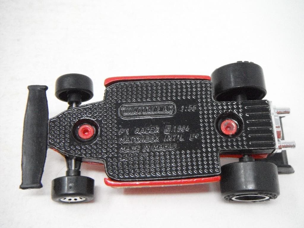 マッチボックス【フェラーリレーシングカートランスポータートレーラートラック。絶版