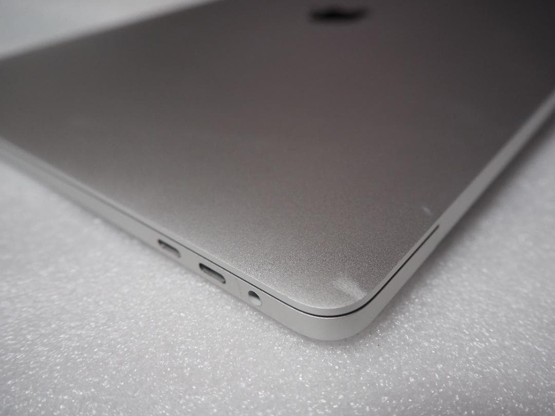 MacBook本体 Macbook Pro 16-inch 2019 i7/32GB/512GB