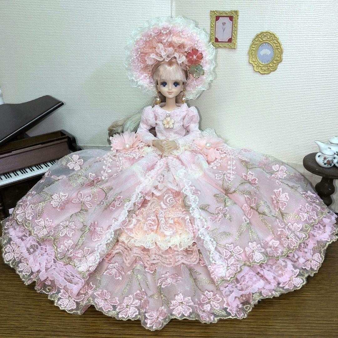 K*6様 ジェニーフレンド27cmドール服　桜レースのドレス