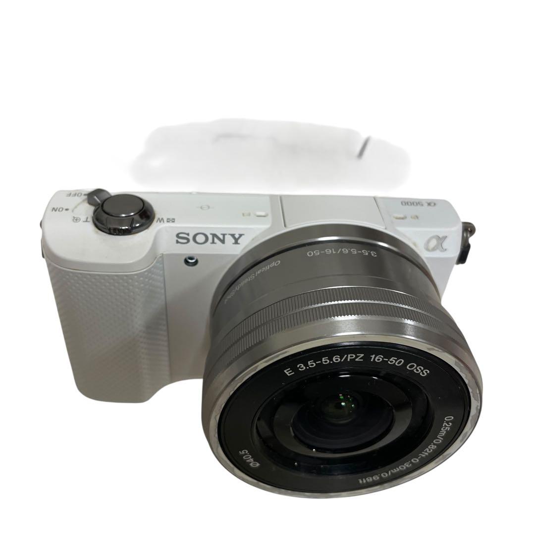 SONY α5000 レンズキット ホワイト軽量 初心者　ミラーレス