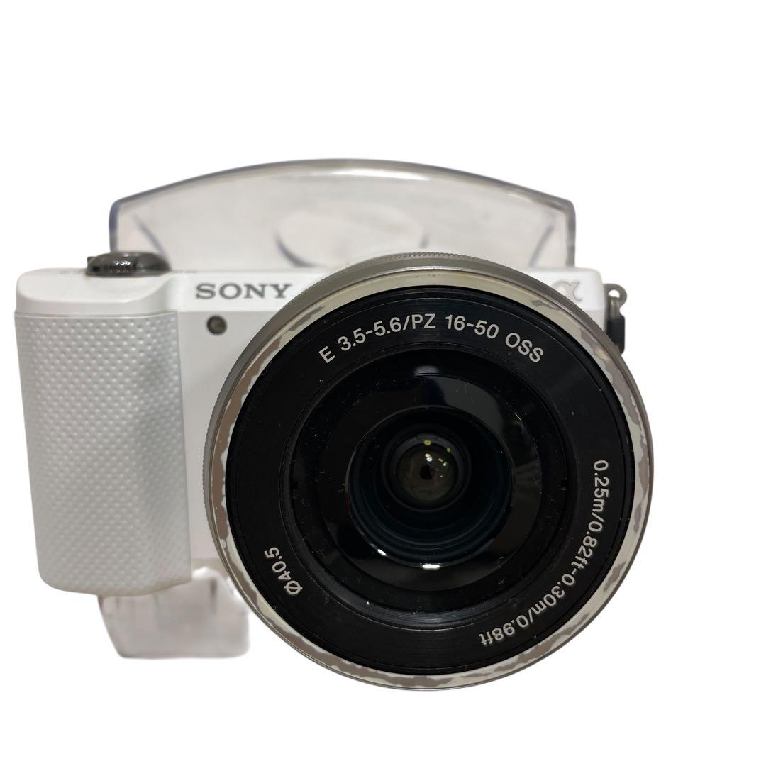 SONY α5000 レンズキット ホワイト軽量 初心者　ミラーレス