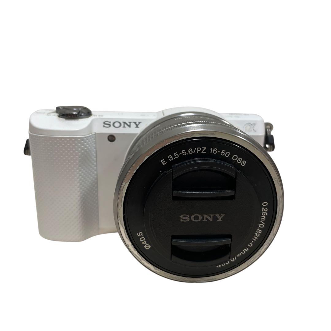 SONY α5000 レンズキット ホワイト軽量 初心者　ミラーレス