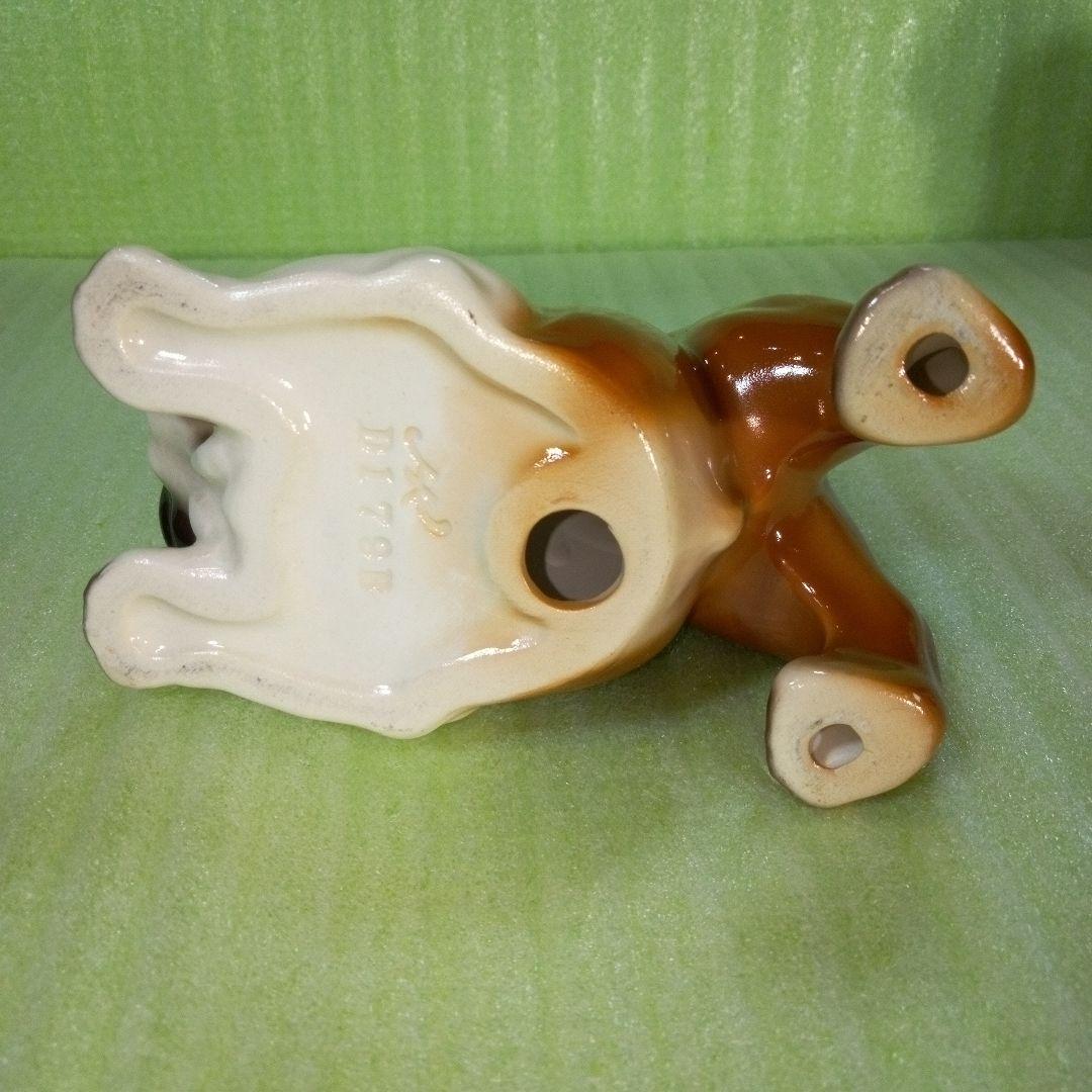 HK　D179B　陶器製と思われるブルドッグの置物　Bulldog　フィギュア