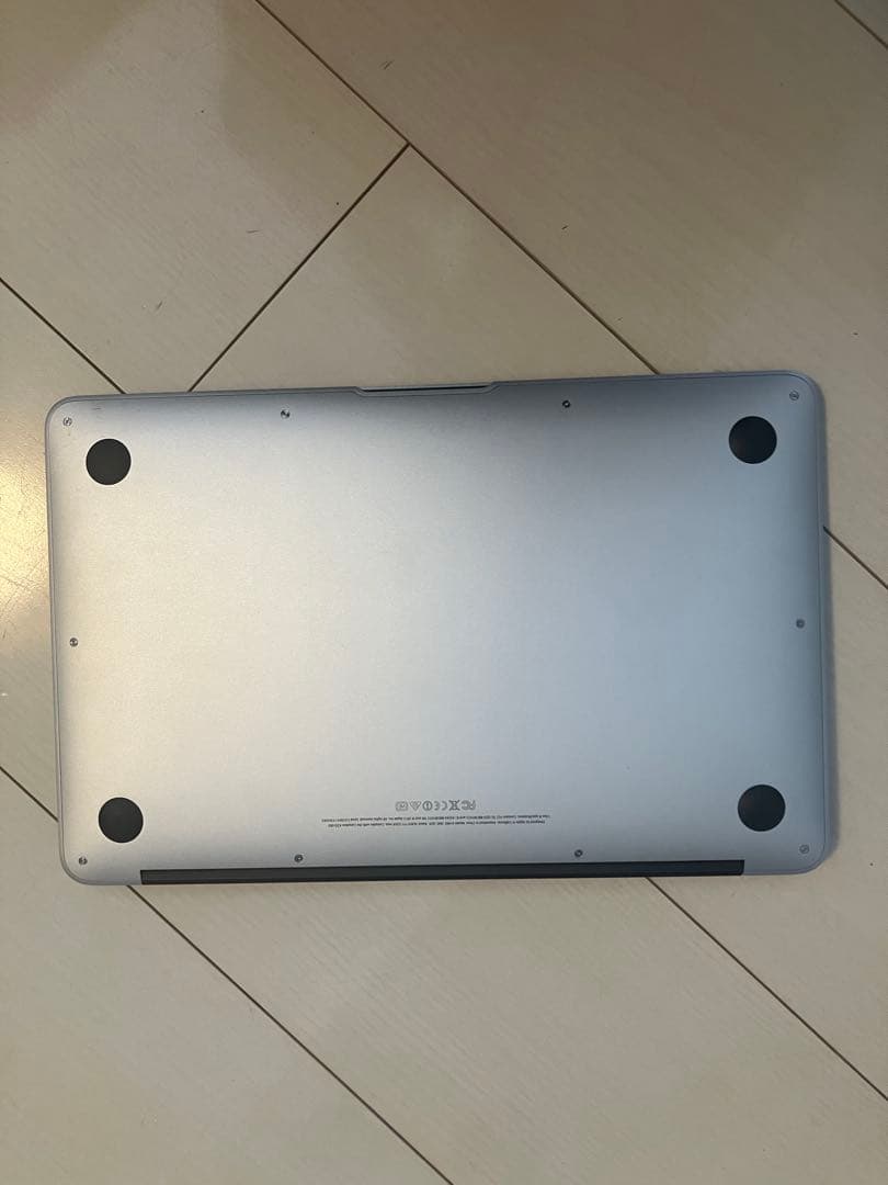 Mac Book air 2014 マックブック　本体　128GB 11インチ