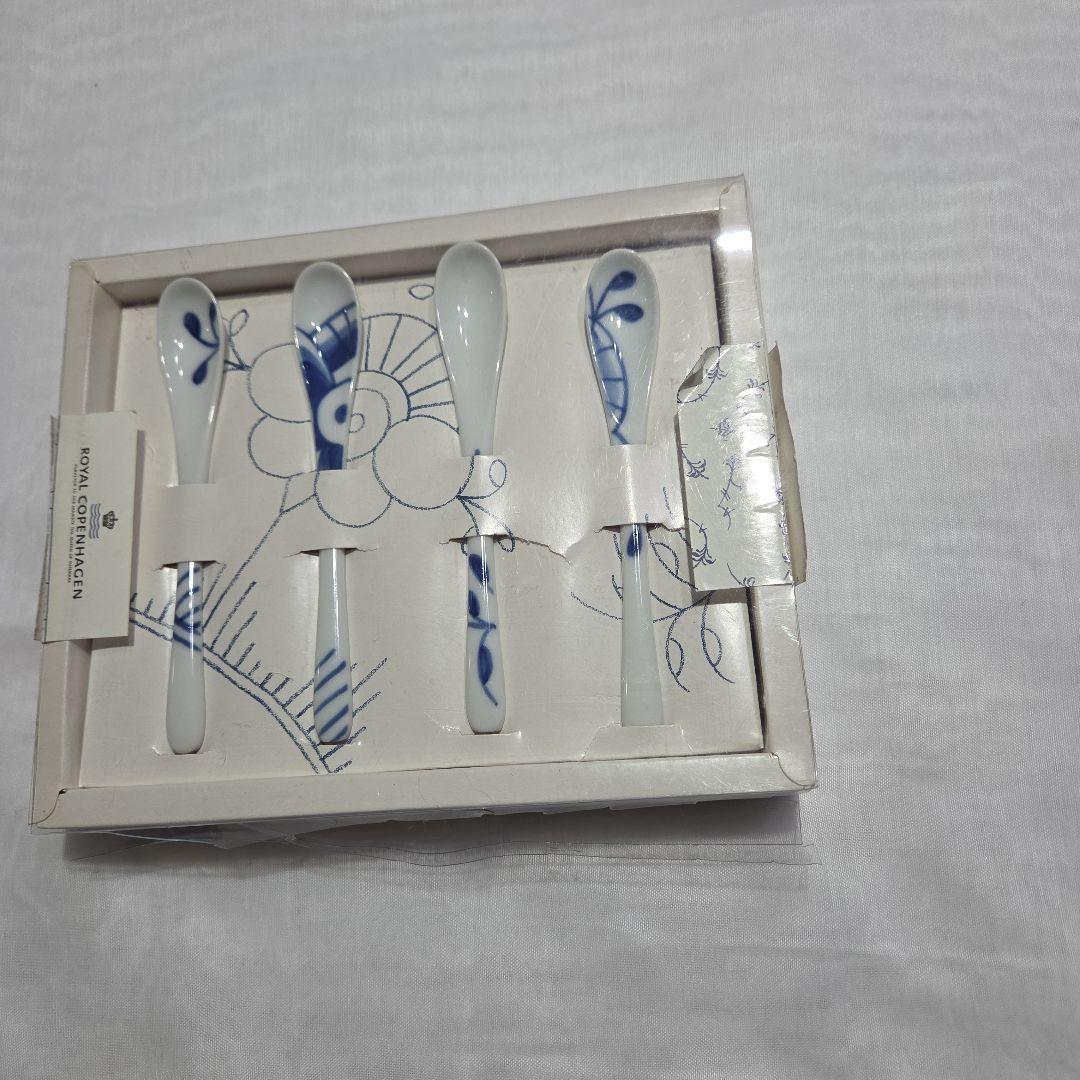 未使用　ロイヤルコペンハーゲン　メガ　スプーン４本セット