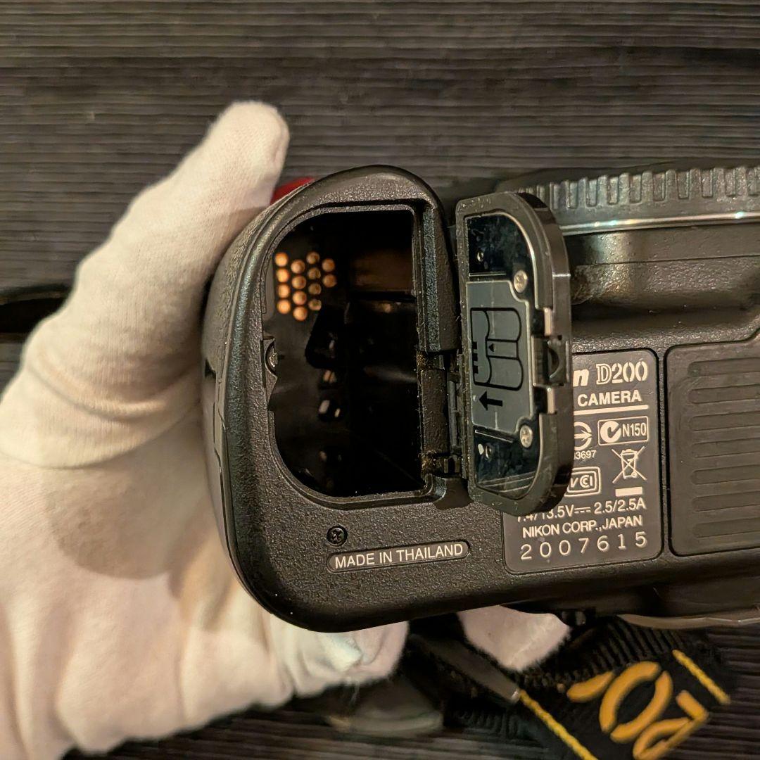 【ショット数2437枚】Nikon D200 ボディ
