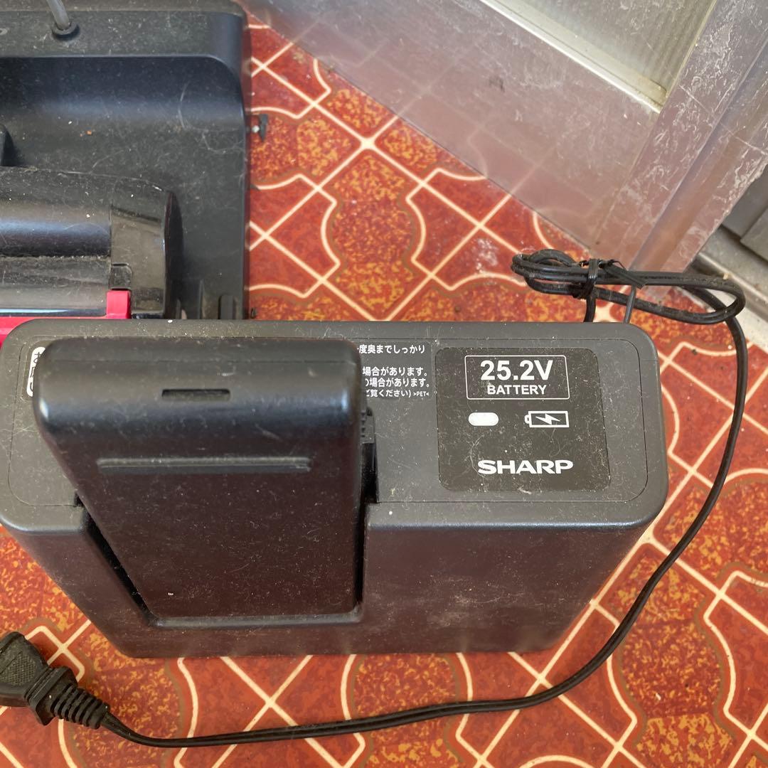 SHARP RACTIVE Air スティッククリーナー本体　バッテリー2個付き